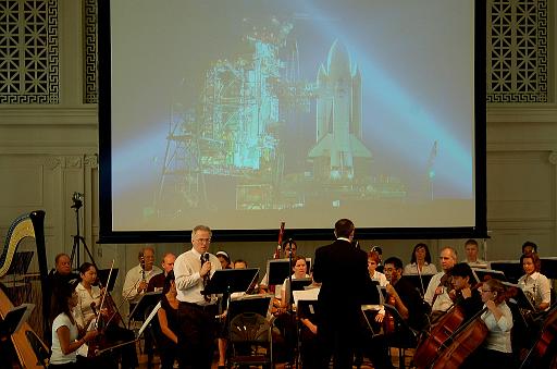 CSSS' Jim Plaxco narrating the Blast Off concert  performed by the Music Institute of Chicago Orchestra - Sept. 2007